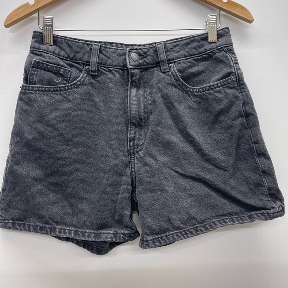 Divided Pants - Divided Black Washed Denim Shorts